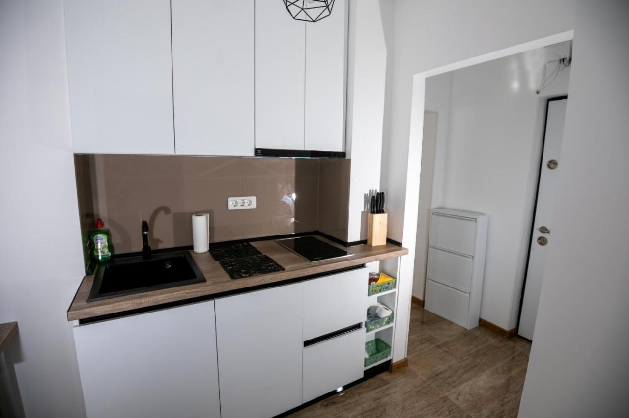 Apartament Central Apartman Zsilvásárhely Kültér fotó